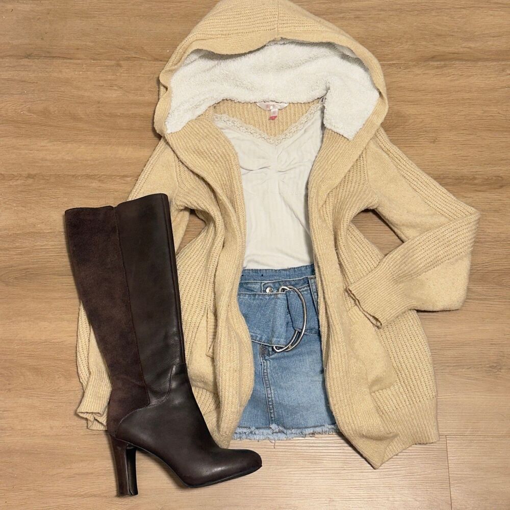 Cozy Girl Beige No Boundaries Sherpa Hooded Knit Cardigan